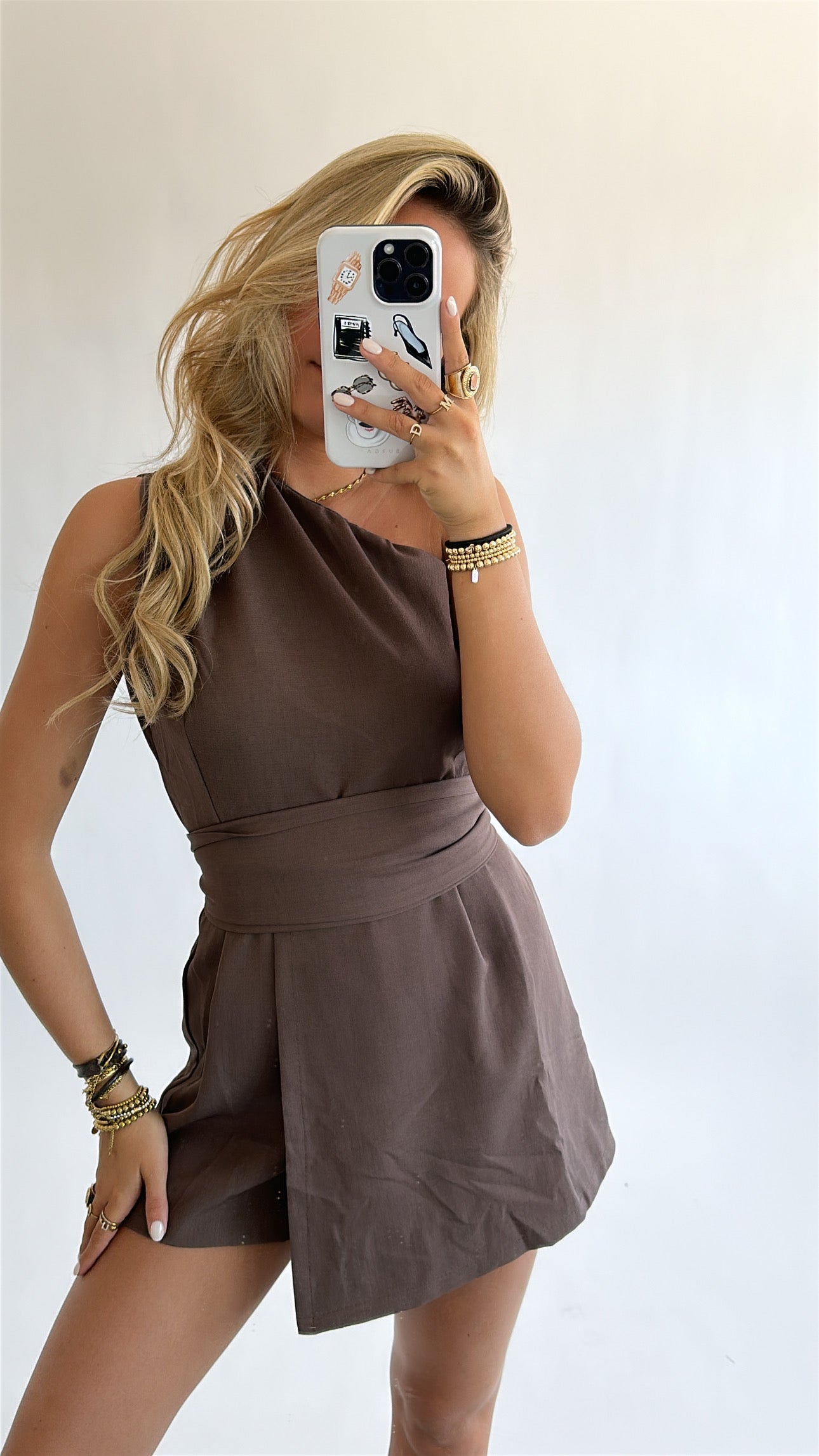 Vera one shoulder