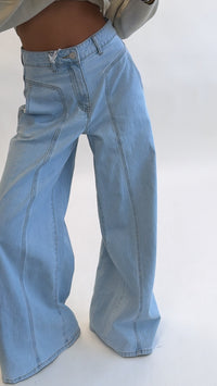 Wide leg Flared jeans