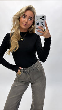 Basic classic body zwart