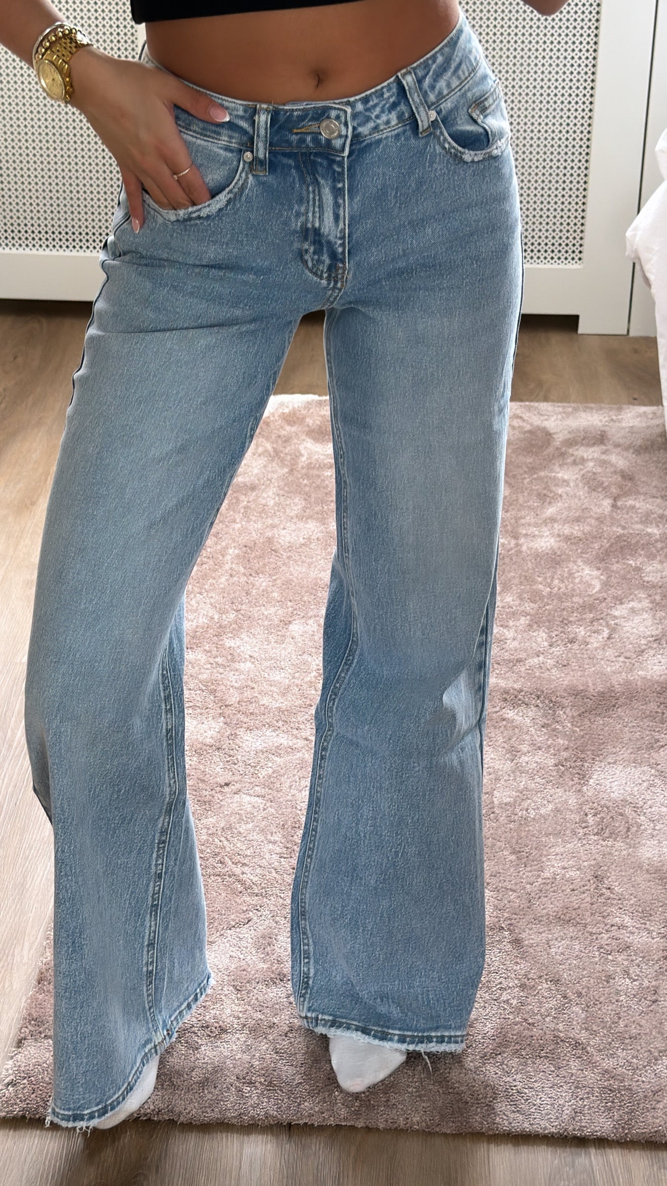 Liv wide leg jeans- mid waist