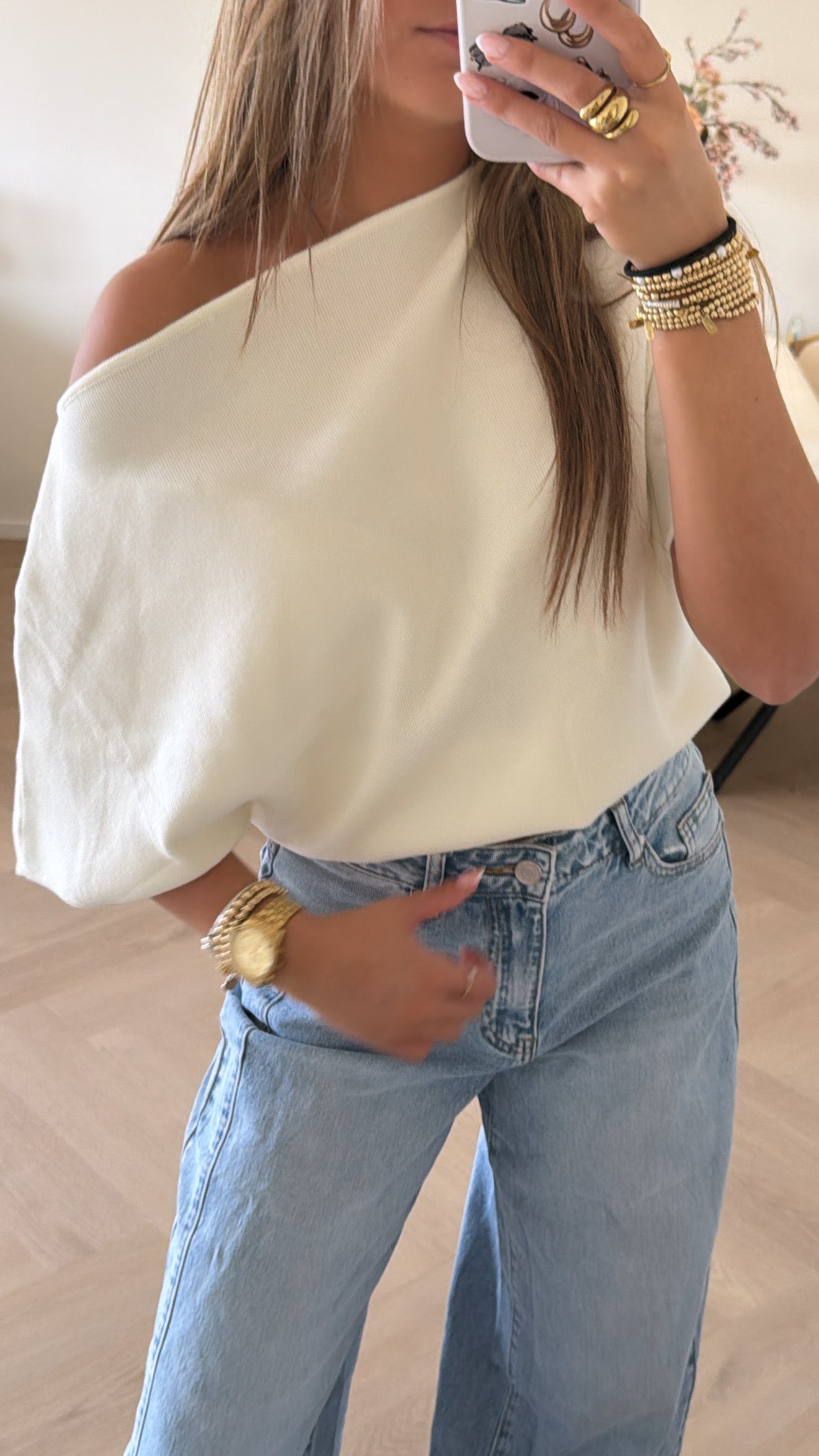 Elin Off-Shoulder Top