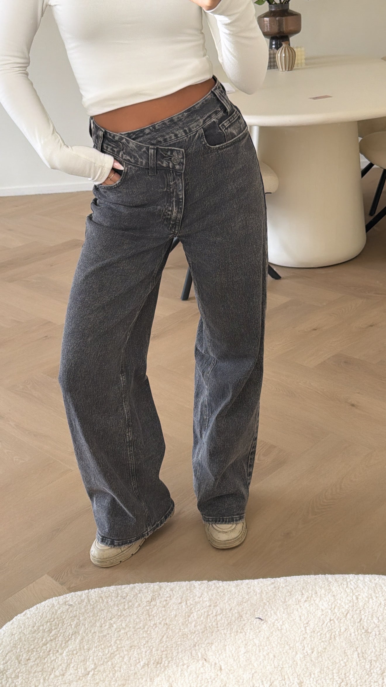 Double button wide leg jeans