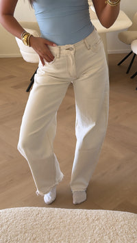 White Balloon Fit Jeans