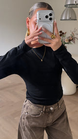 Mila essentail Longsleeve