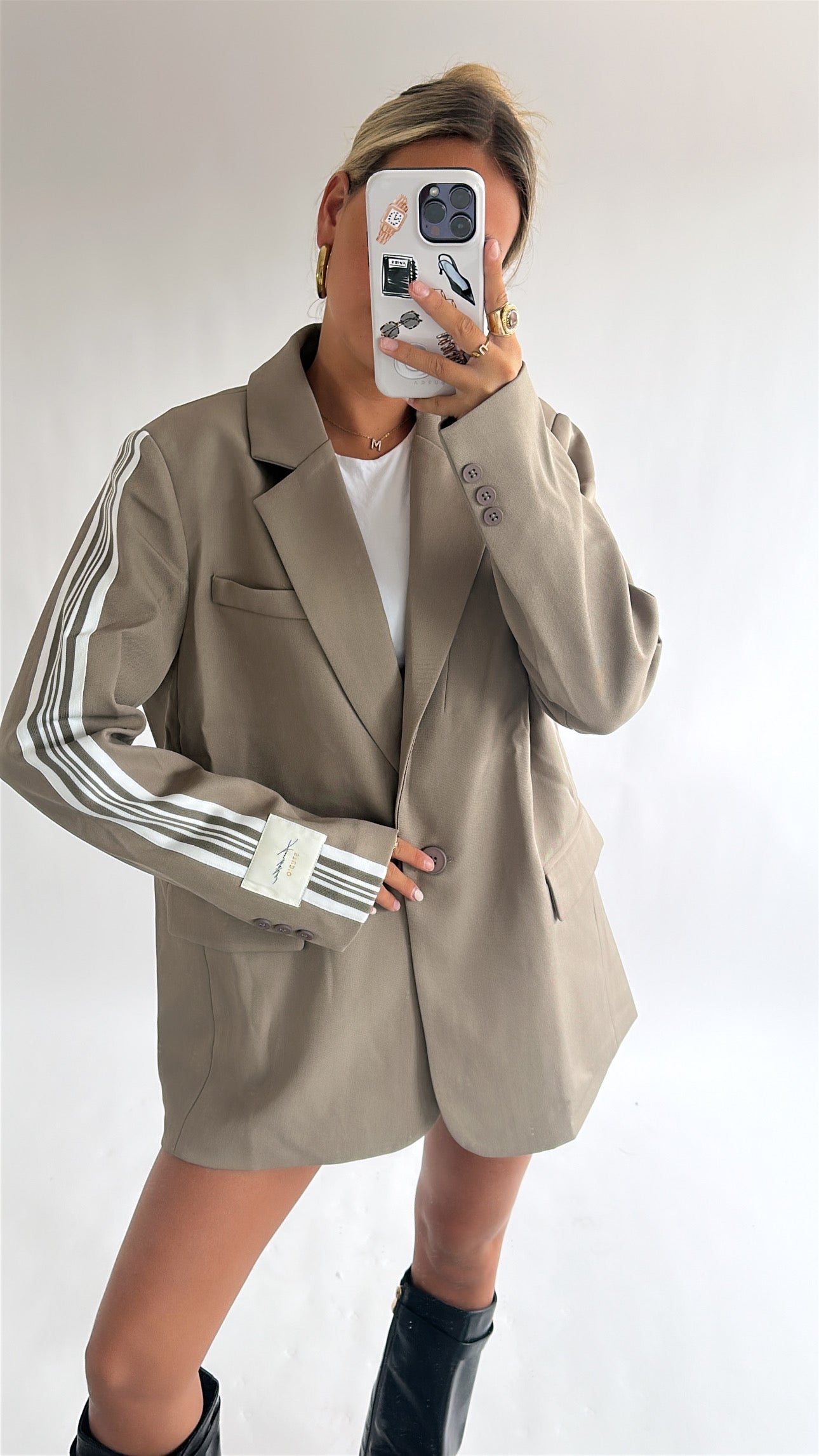 Ambika studio blazer