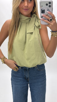 Cropped cute pof top