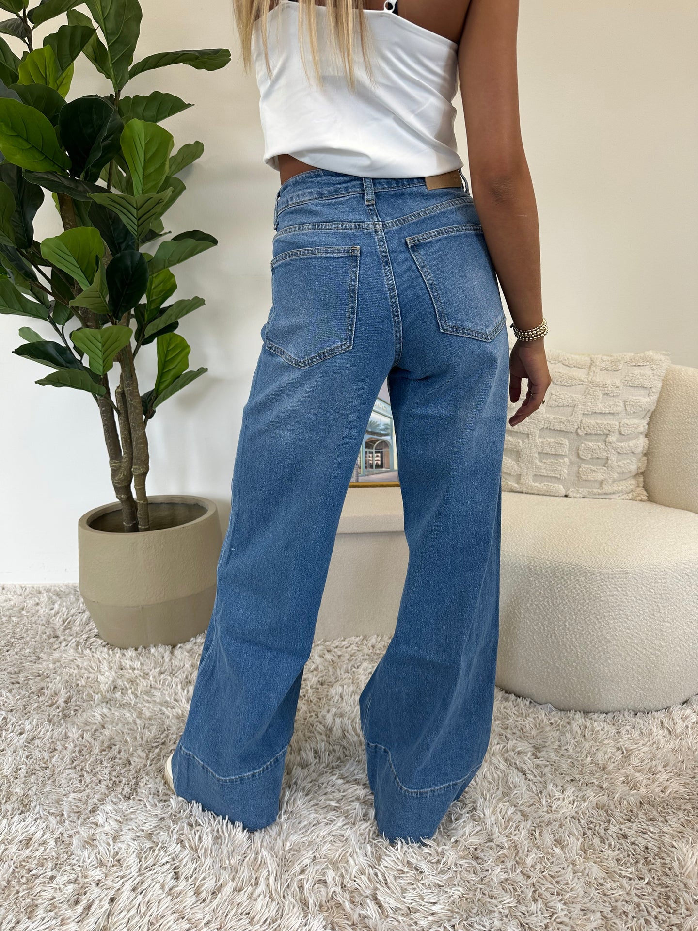 Wide Leg Jeans “Clean Cut”