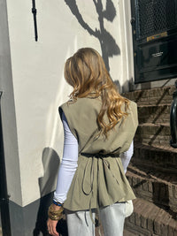 Saar blazer mouwloos is