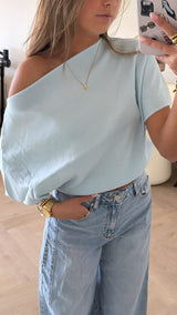Elin Off-Shoulder Top