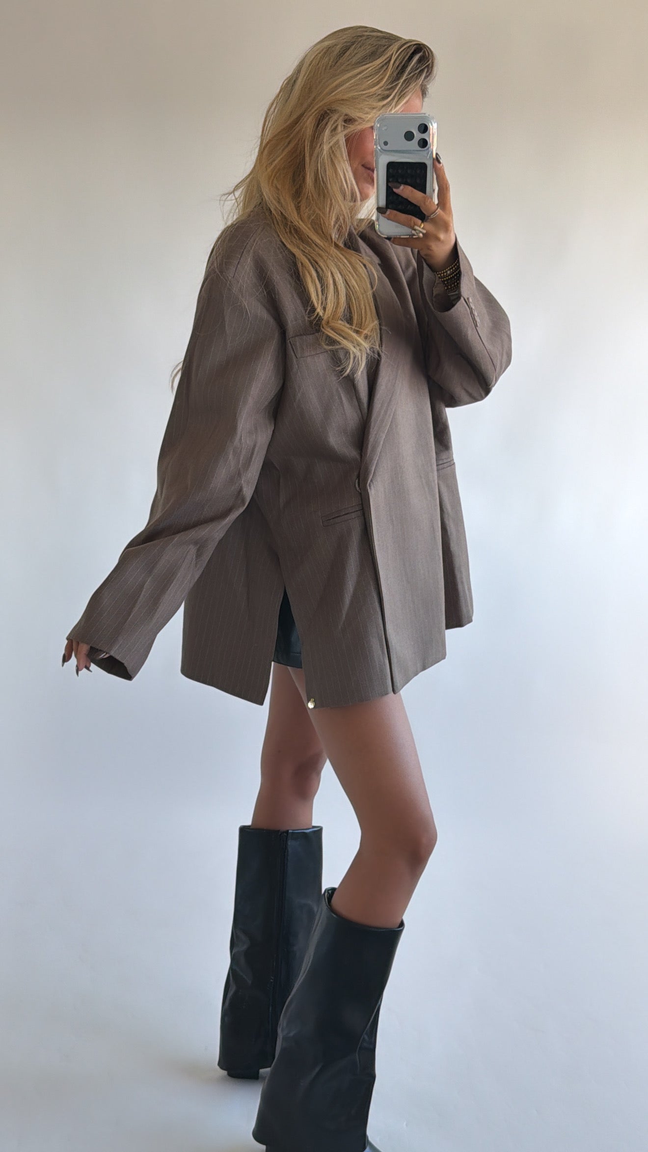Oversized Trend Blazer – Mocha Pinstripe