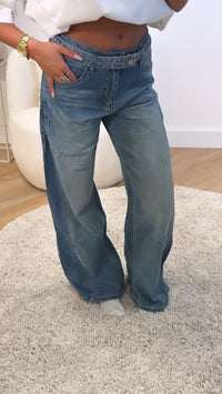 Everyday Wide Leg Jeans