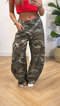 Rogue Camo Balloon Jeans