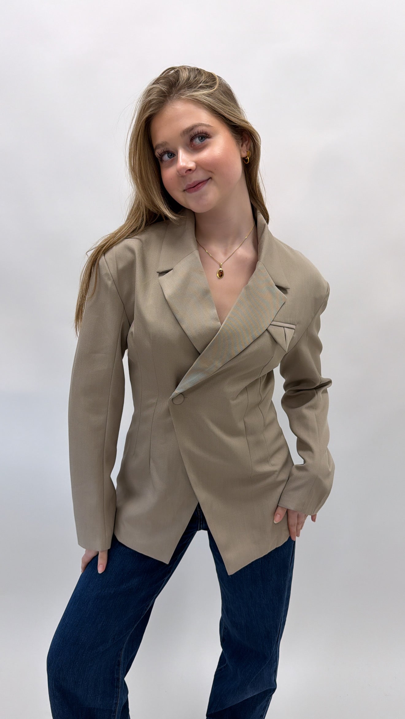 Chic beauty blazer