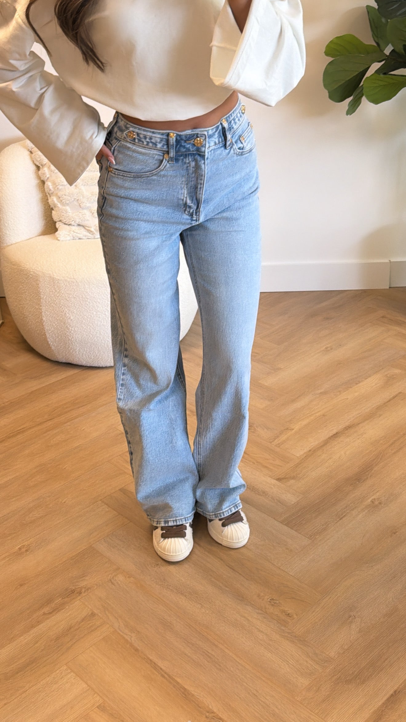 Everyday Wide Leg Jeans