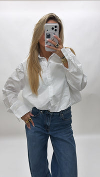 Basic cropped blouse