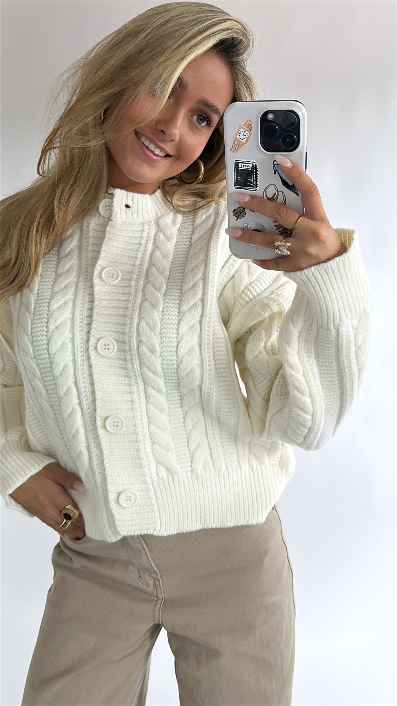 Cable Knit Buttoned Cardigan