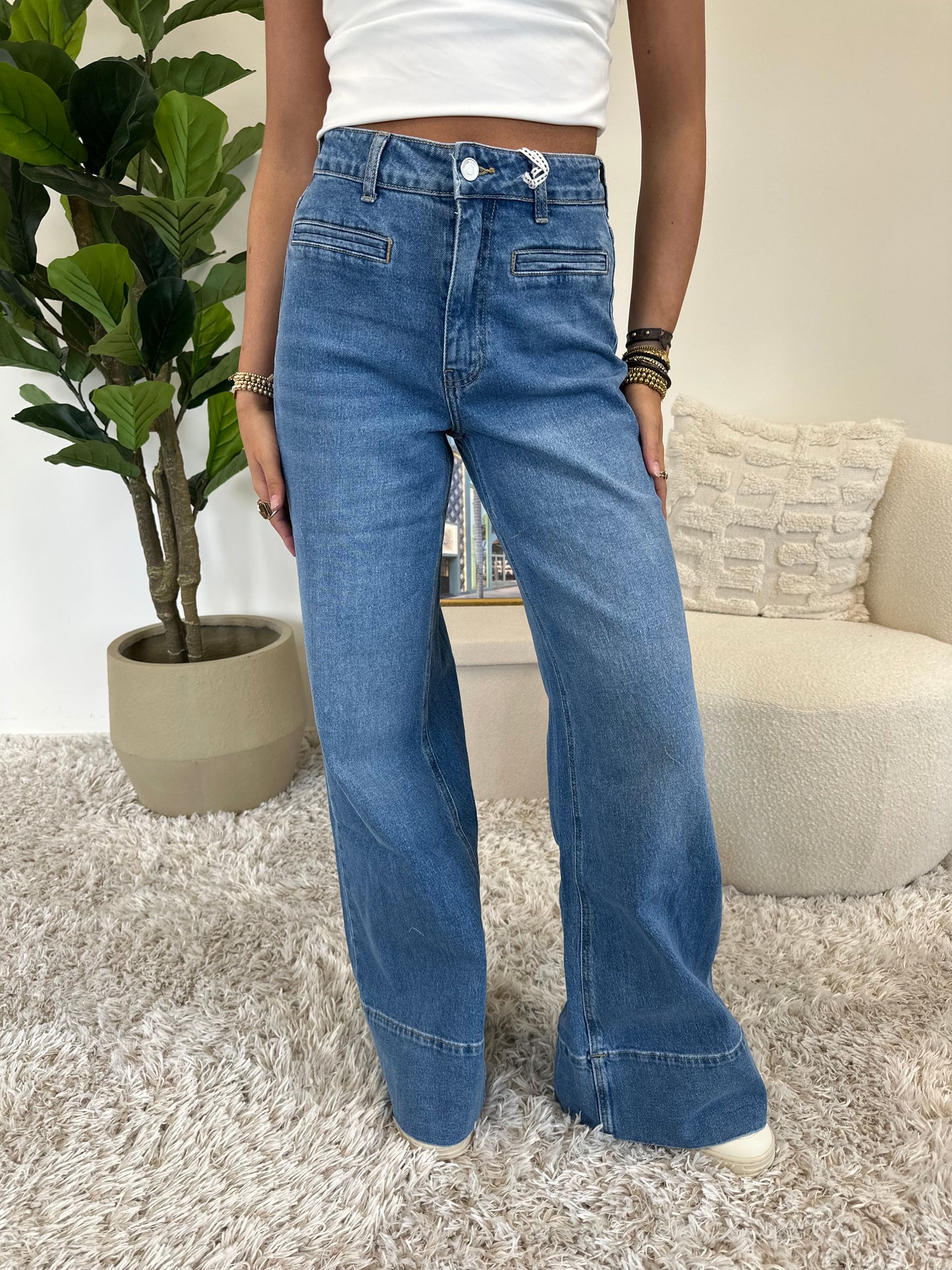 Wide Leg Jeans “Clean Cut”