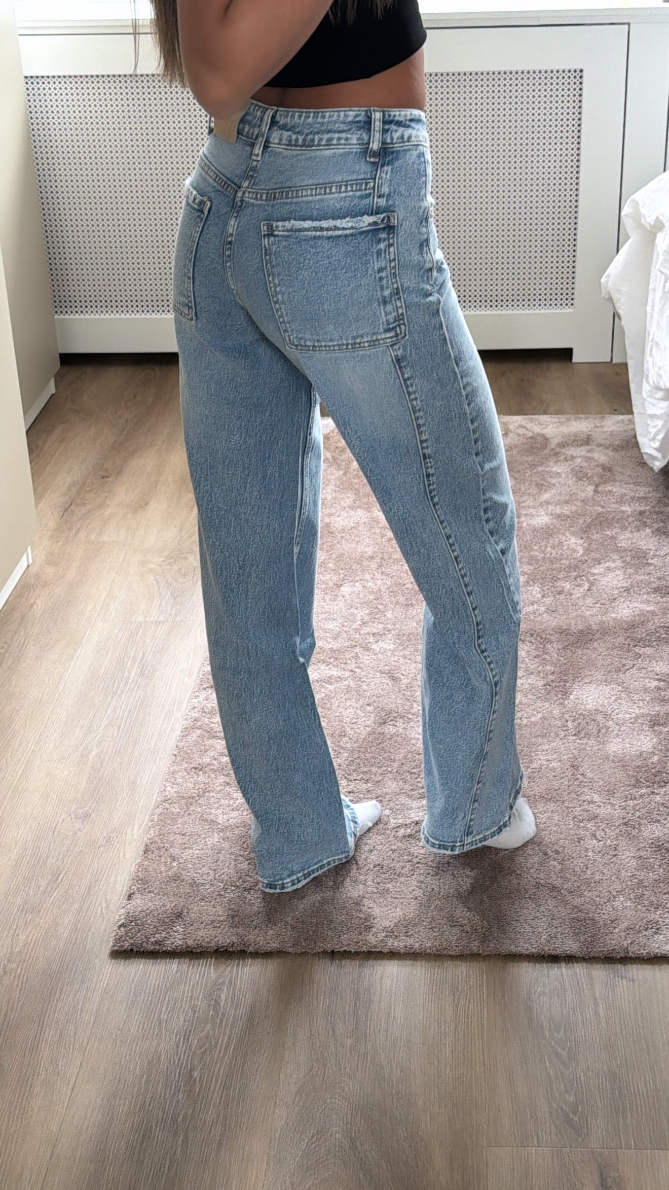 Liv wide leg jeans- mid waist