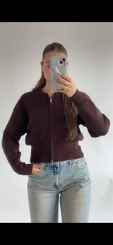 The Cute Knit Zip