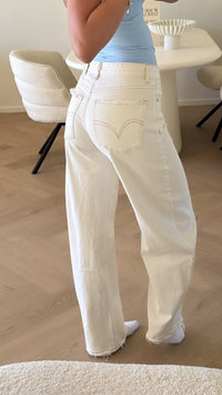 White Balloon Fit Jeans