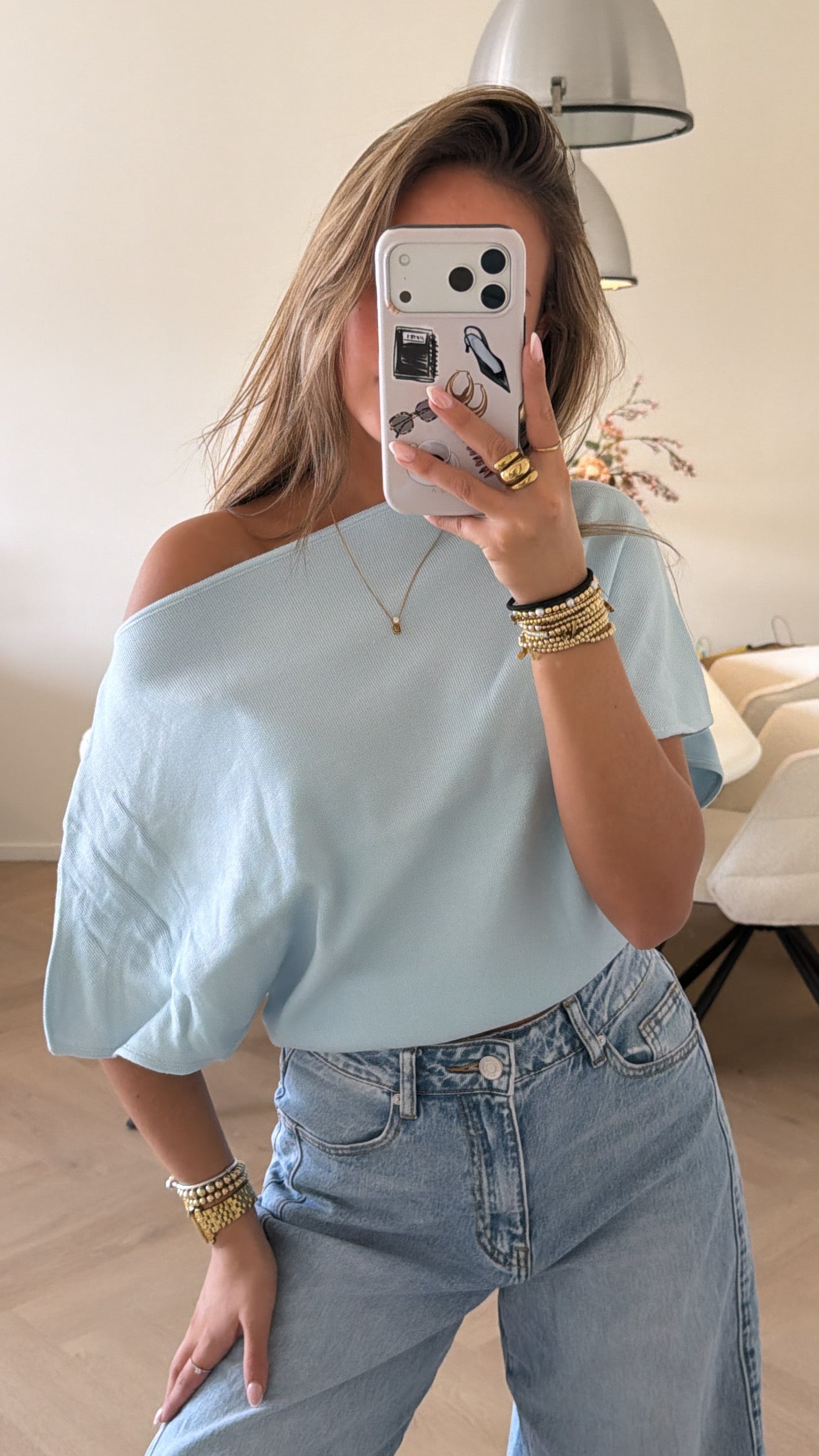 Elin Off-Shoulder Top
