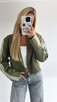 The stripe blazer