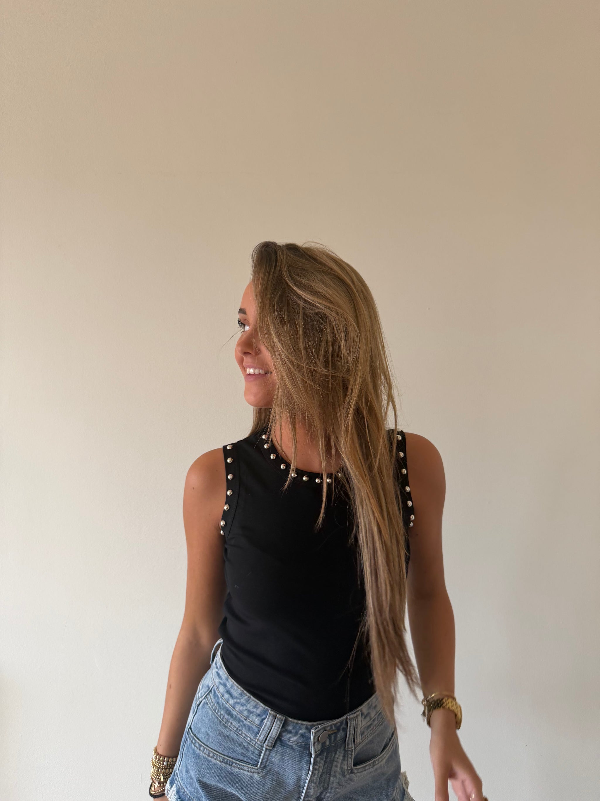 Noa Studs Top