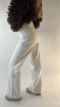 Classic White Wide Jeans