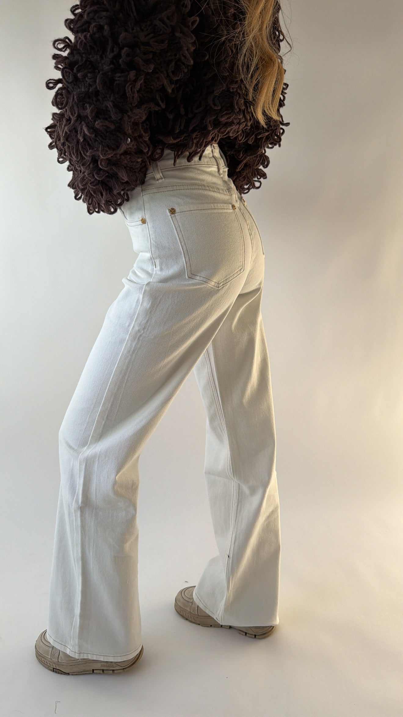 Classic White Wide Jeans