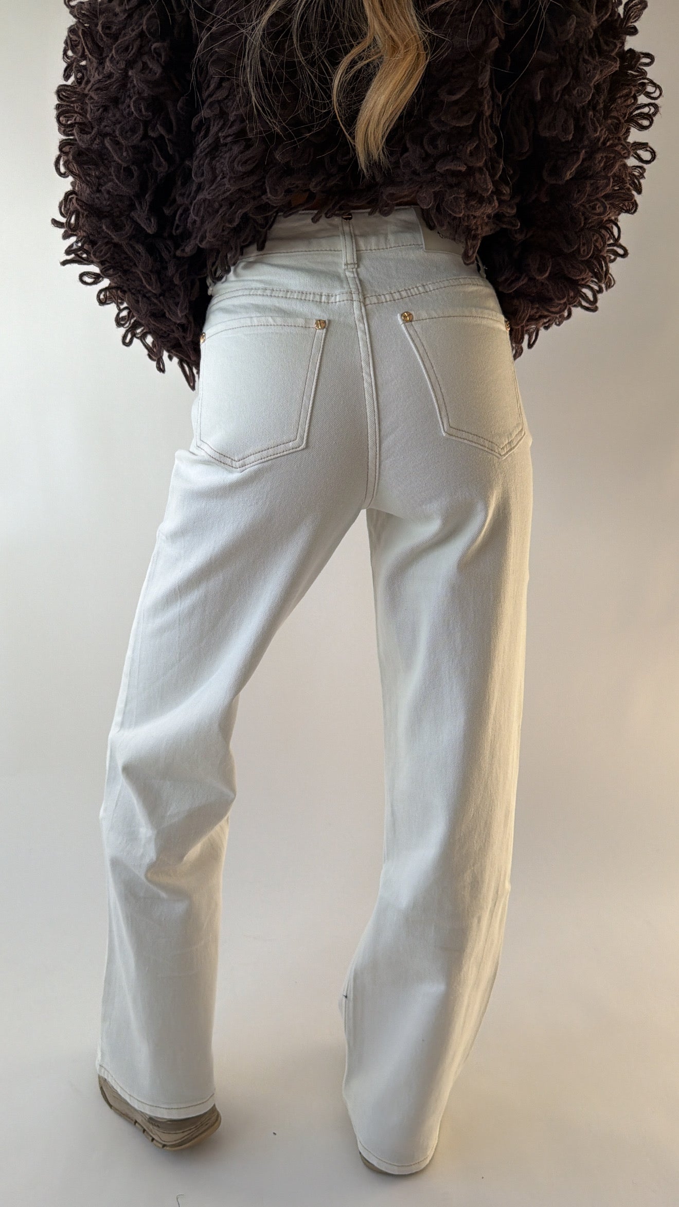 Classic White Wide Jeans