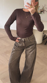Mila essentail Longsleeve