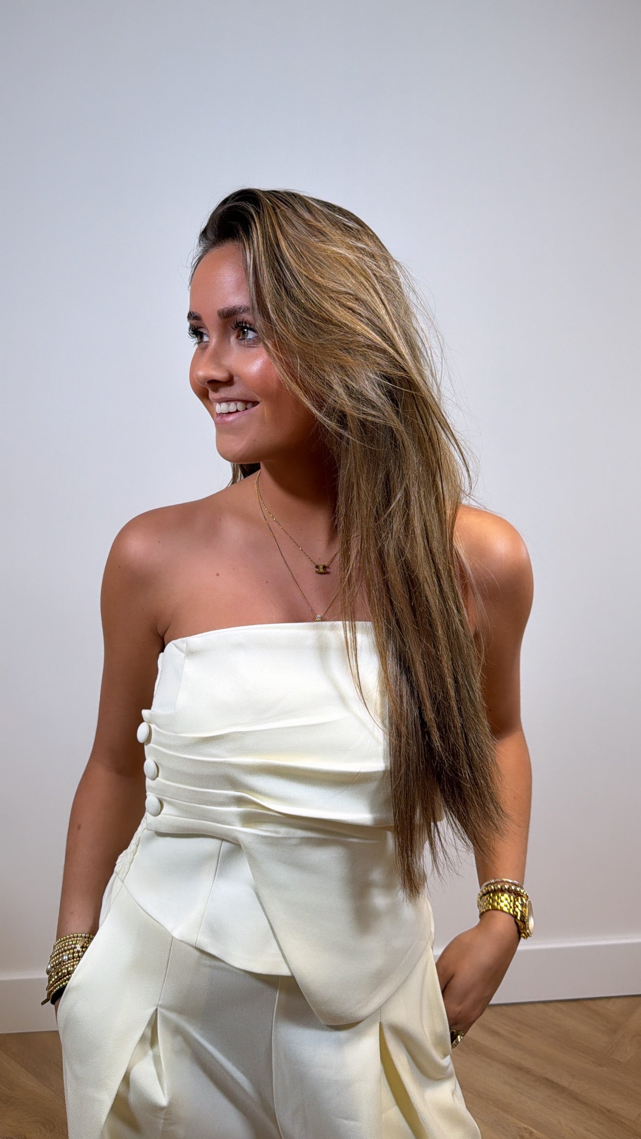 Elegant Button Tube Top Crème