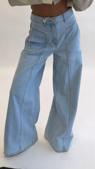 Wide leg Flared jeans