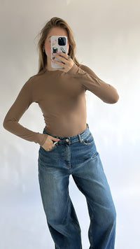 Essential Travel Longsleeve – Stretch Fit