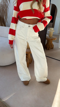 Mid waist wide leg jeans