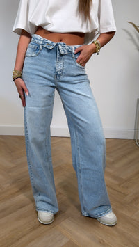 Perfect Fit Wide Leg Jeans