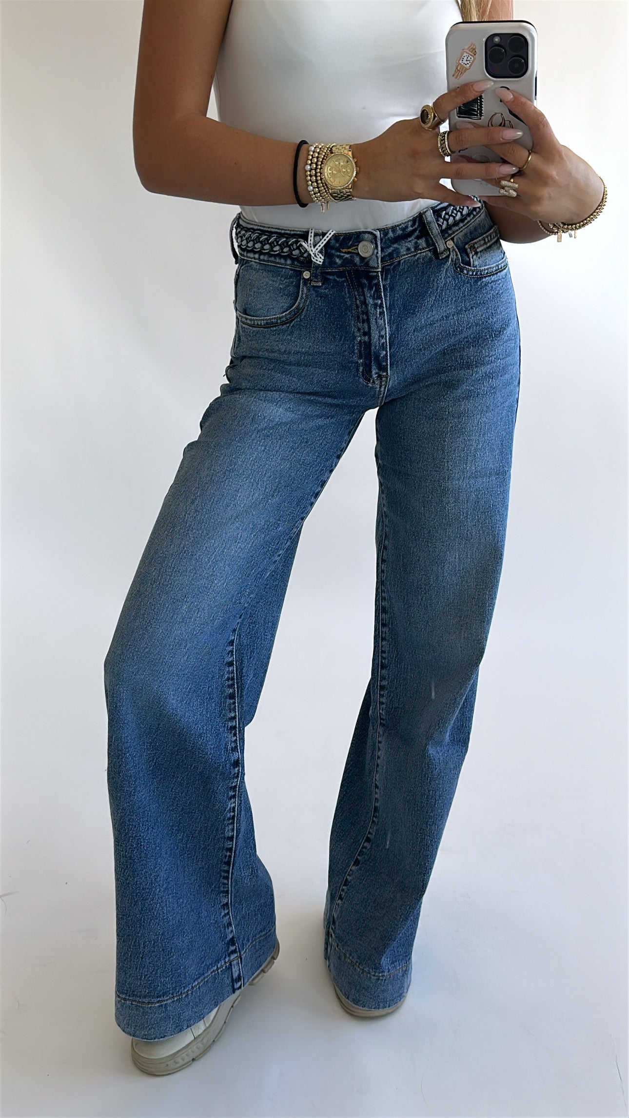 Mid Waist Detail Wide Leg Jeans